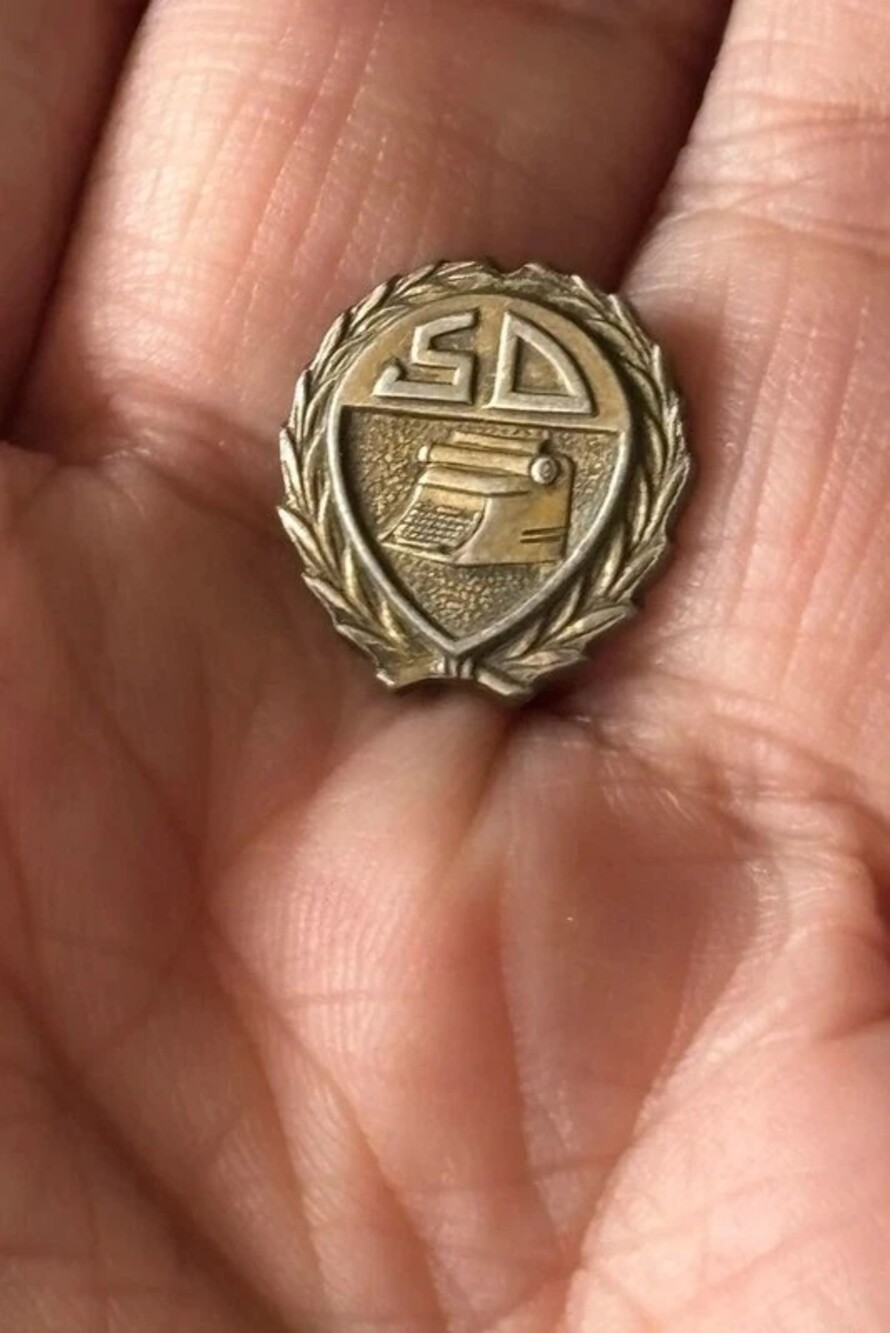 Vintage SD Typewriter Sterling Silver School Pin 1940s Student Journalism Typing